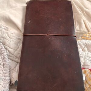 Midori leather journal w/paper & plastic pocket holders